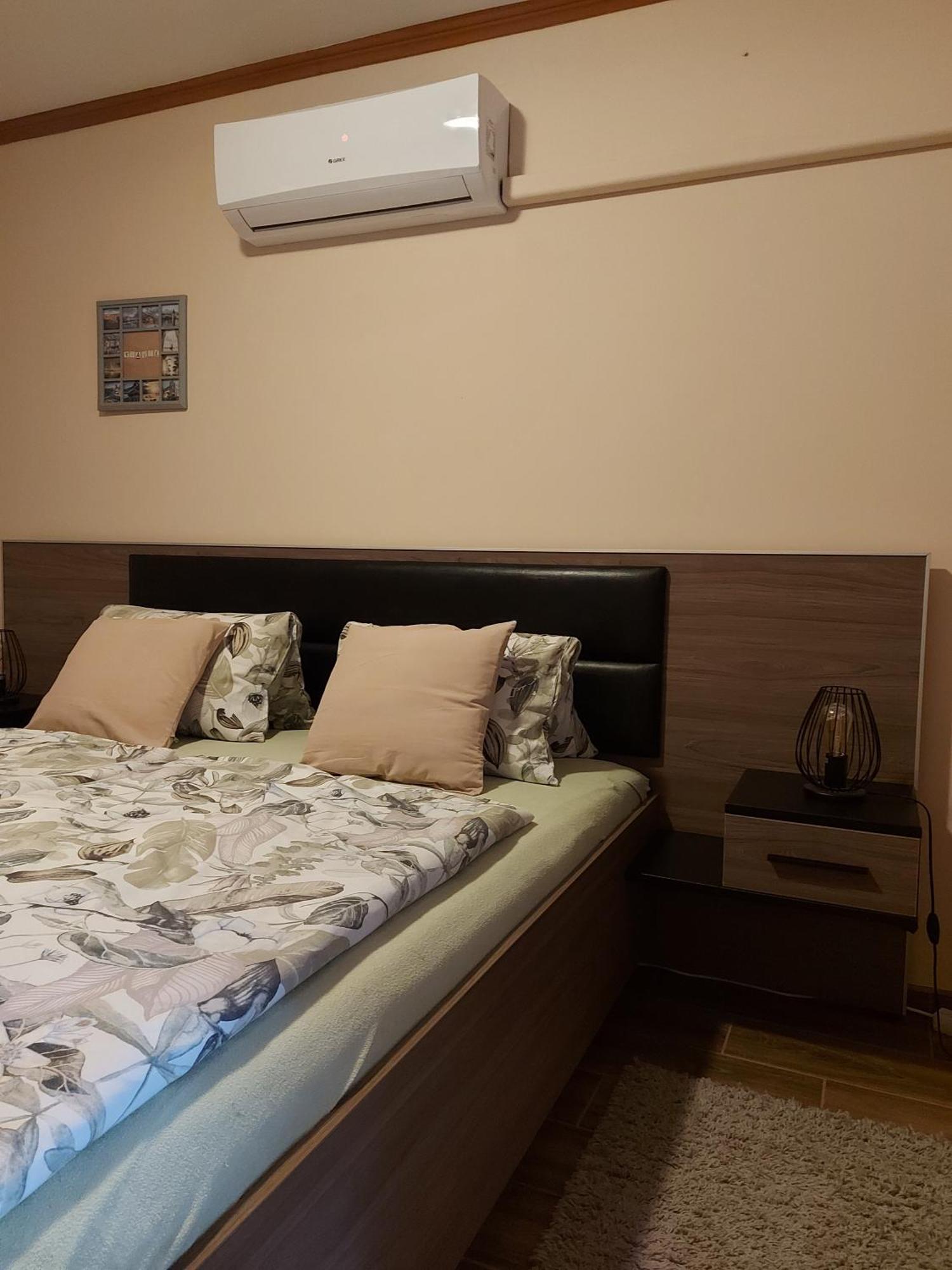Kiscsillag Apartman Harkan Exterior foto