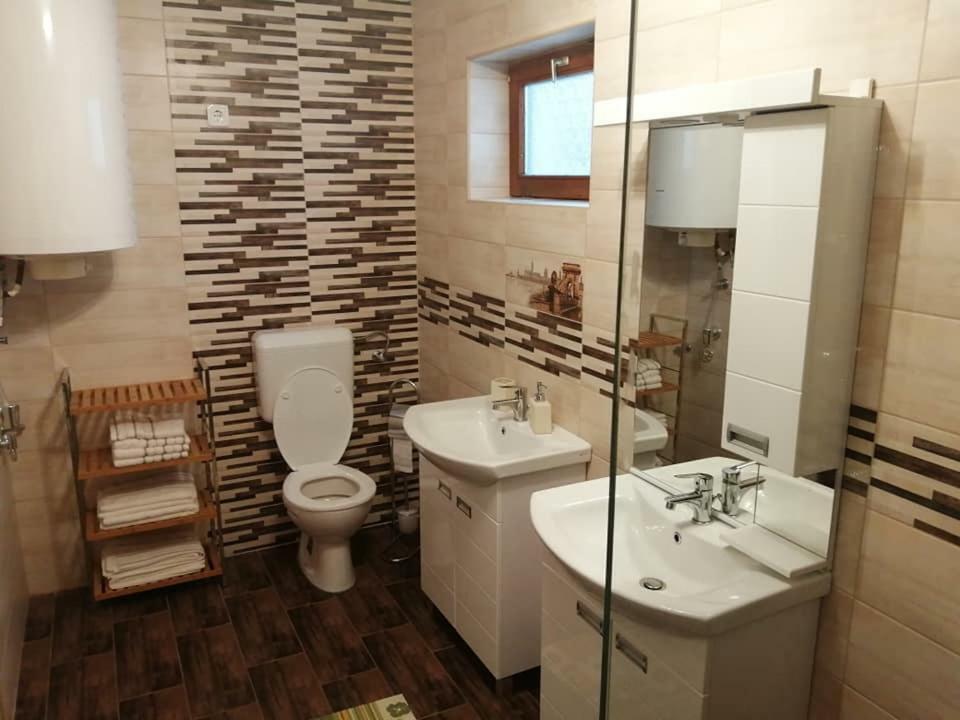Kiscsillag Apartman Harkan Exterior foto